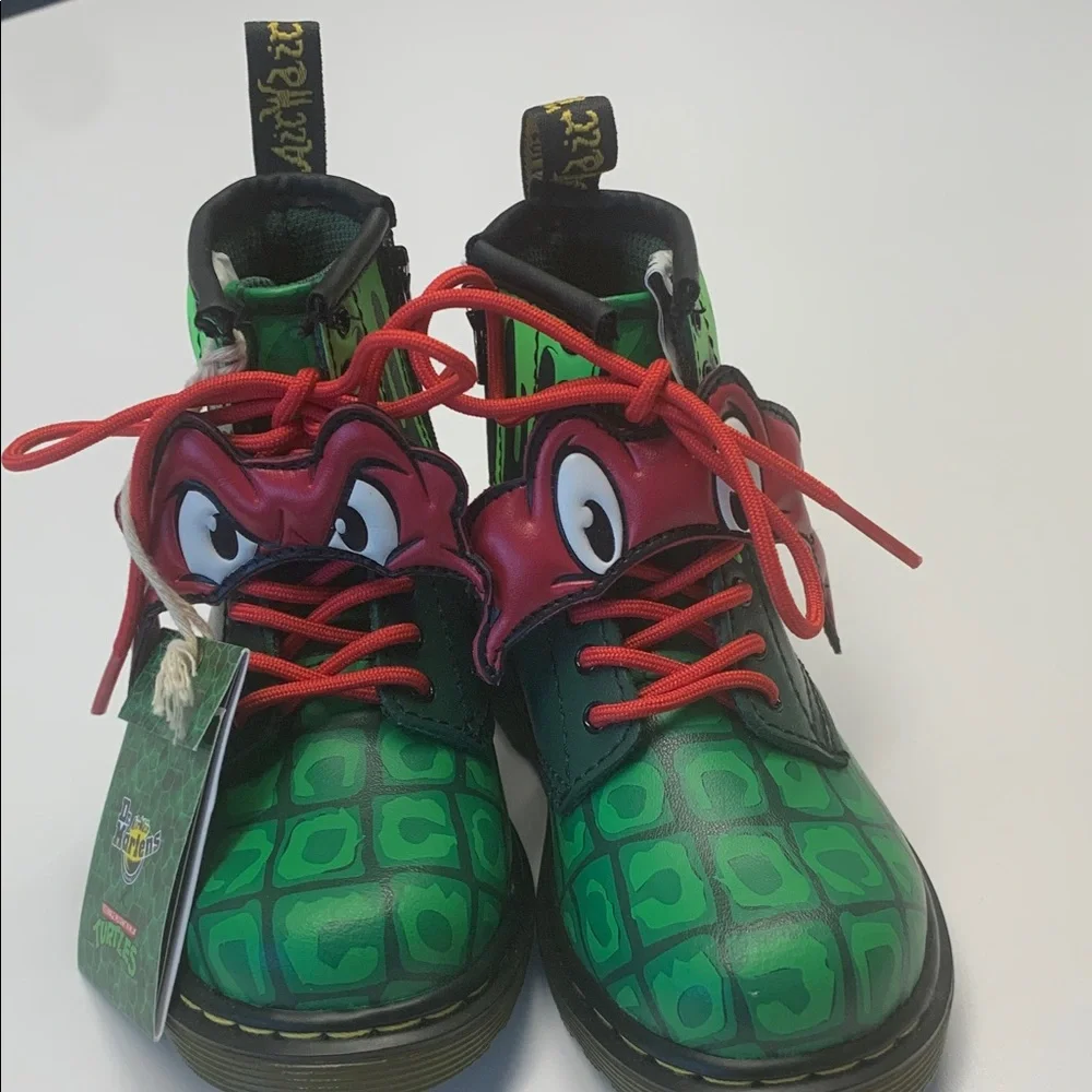 NWT Doc Doctor Martens Teenage Mutant Ninja Turtles Kids/Toddler Boots size 8